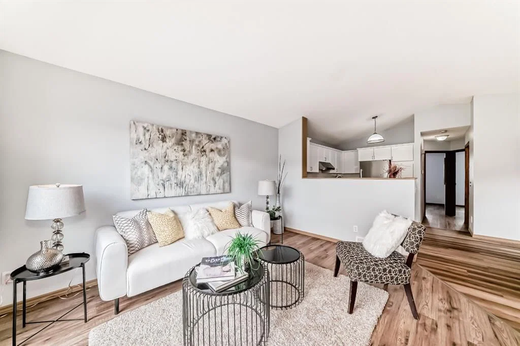 118 Bridleridge Way SW, Calgary — photo 5 of 44