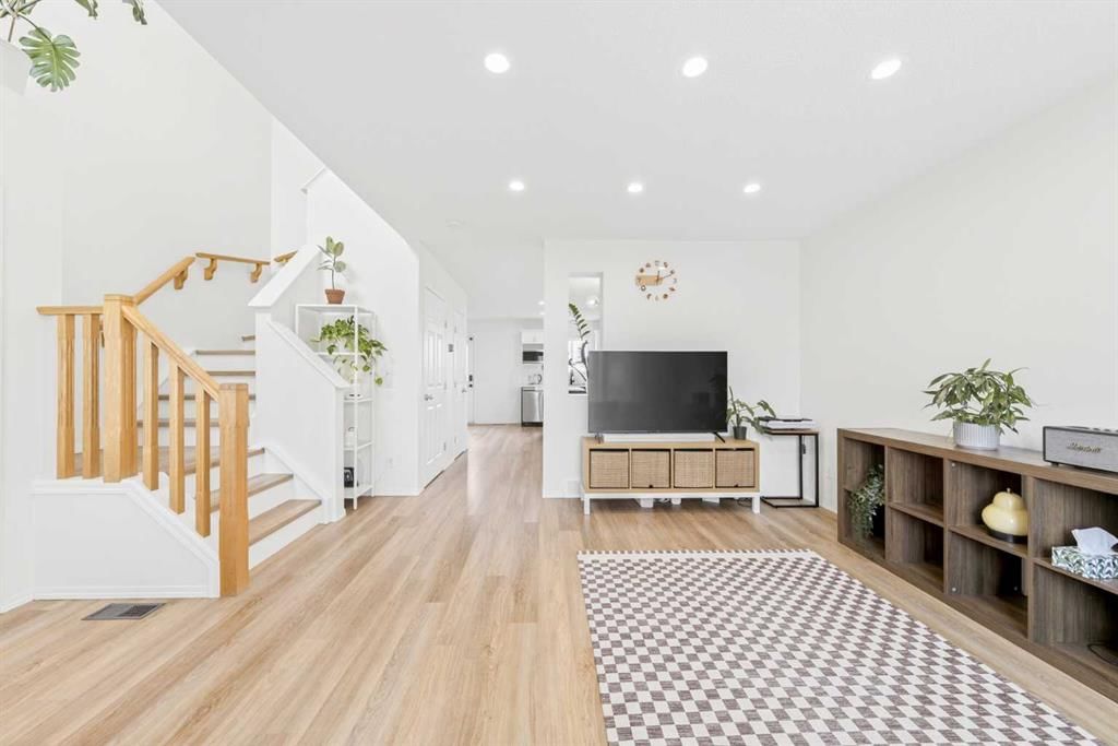 182 Covemeadow Close NE, Calgary — main listing photo
