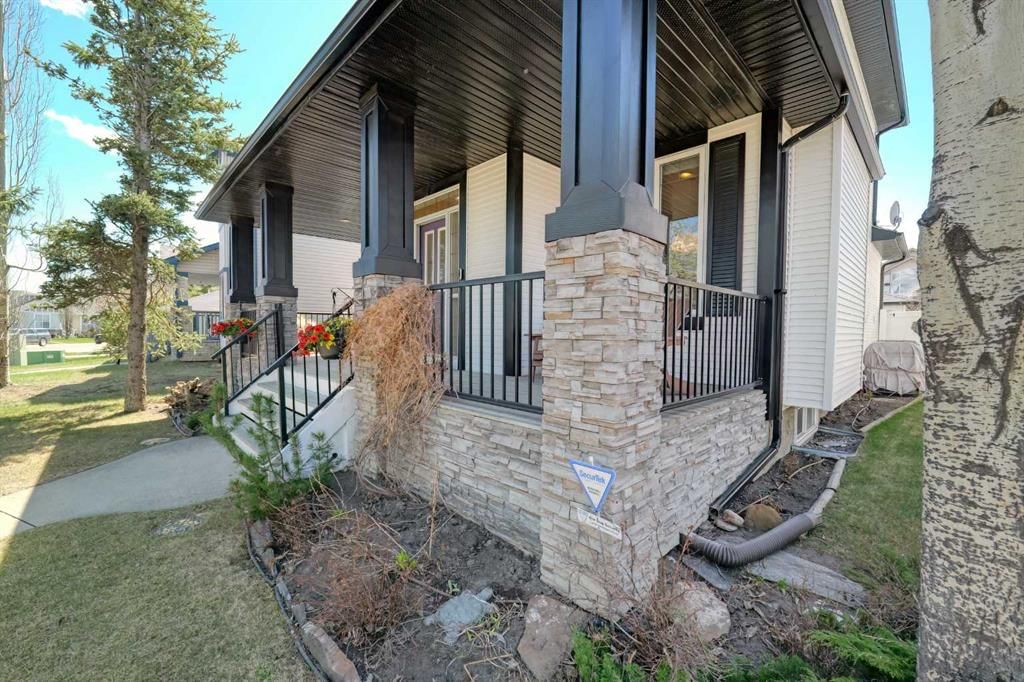 111 West Springs Way SW, Calgary — photo 3 of 49