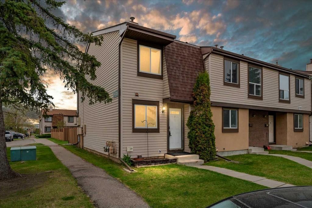 80, 2727 Rundleson Road NE, Calgary — main listing photo