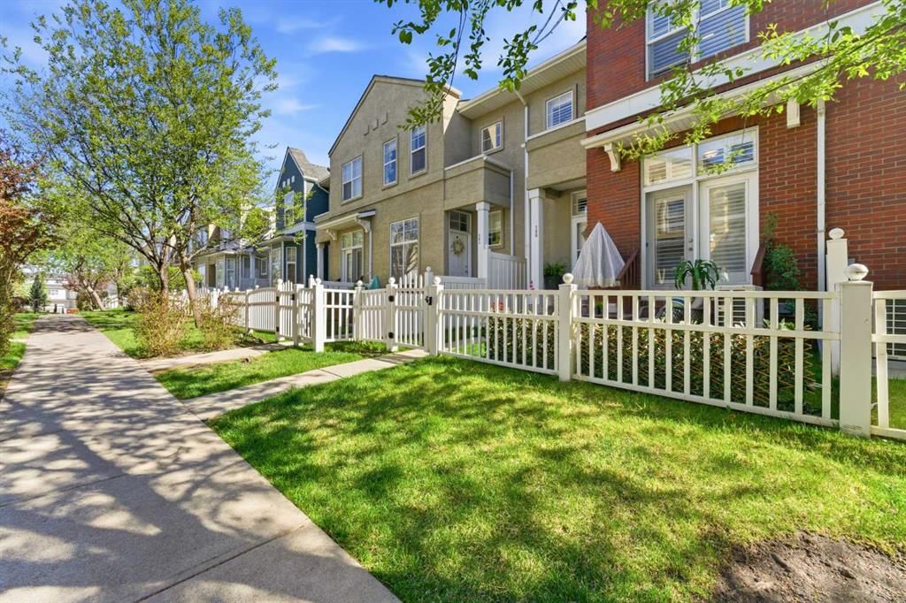 159 Mckenzie Towne Gate SE, Calgary — photo 2 of 43
