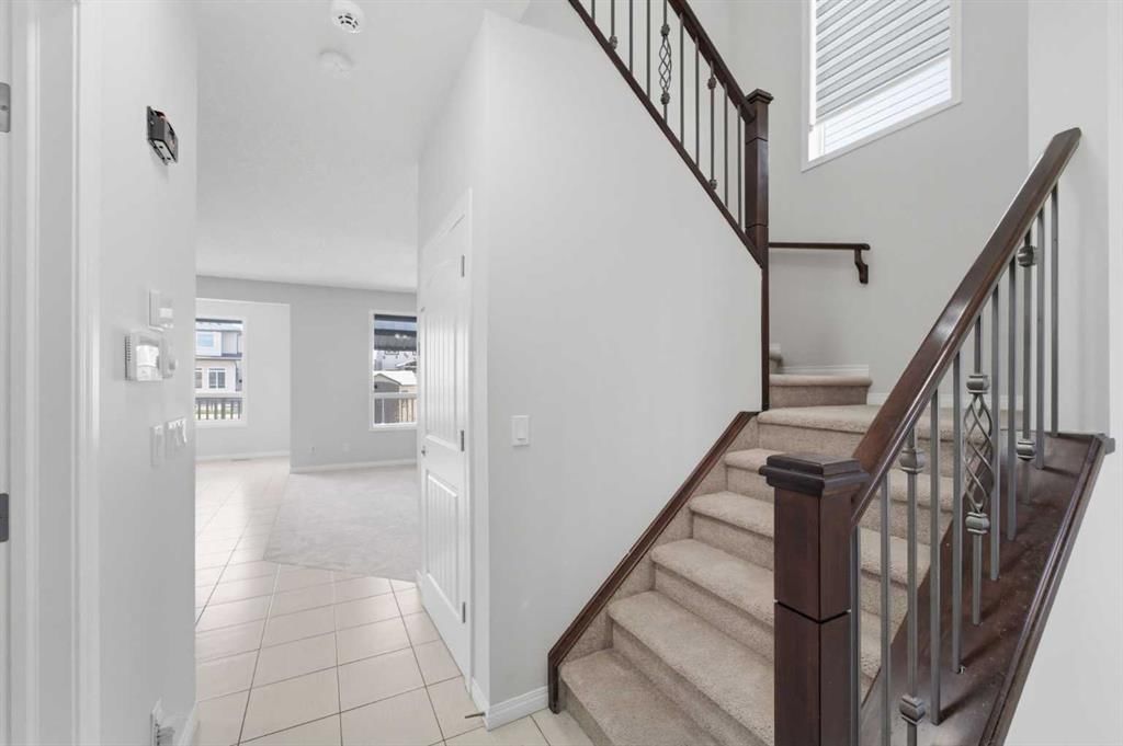 42 Skyview Point Rise NE, Calgary — photo 5 of 47