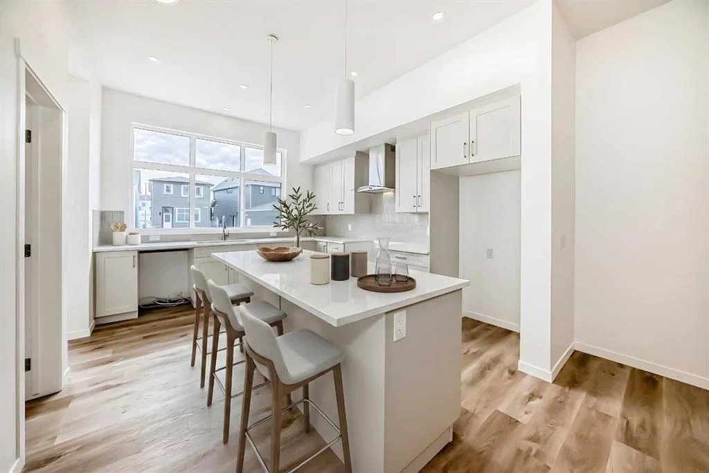36 Mercado Road SE, Calgary — photo 2 of 49