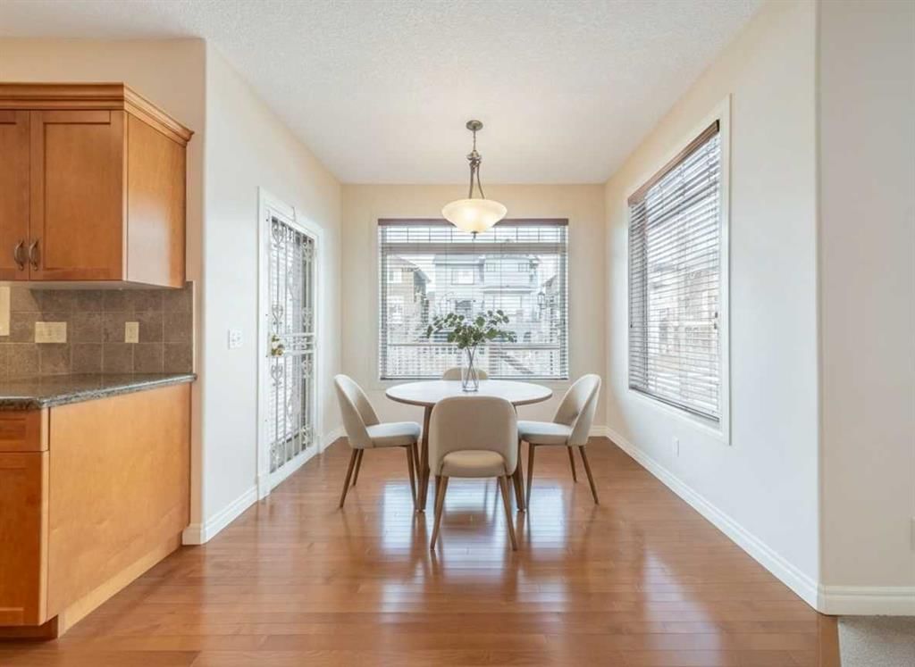 107 Panatella Close NW, Calgary — photo 5 of 43