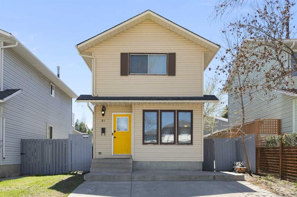 21 Mckernan Road SE, Calgary — photo 2 of 33