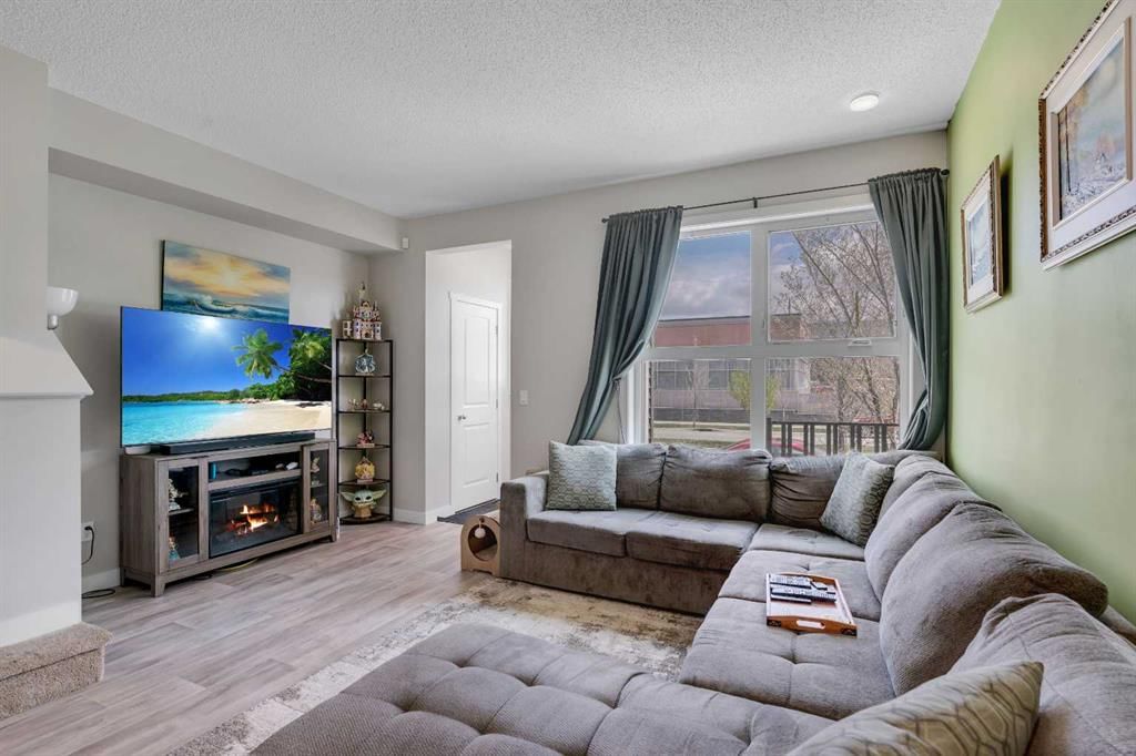 76 Carrington Boulevard NW, Calgary — photo 2 of 41
