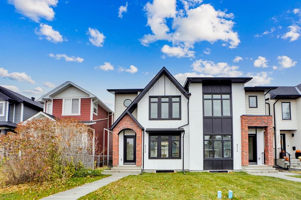 8528 47 Avenue NW, Calgary — photo 2 of 49