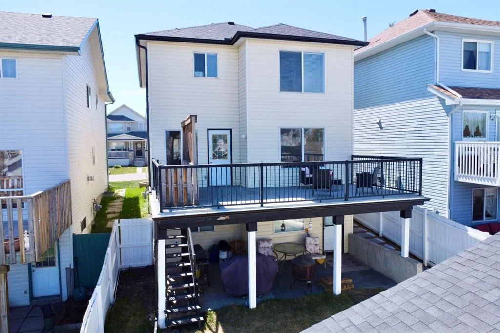 182 Bridlewood Close SW, Calgary — photo 2 of 50