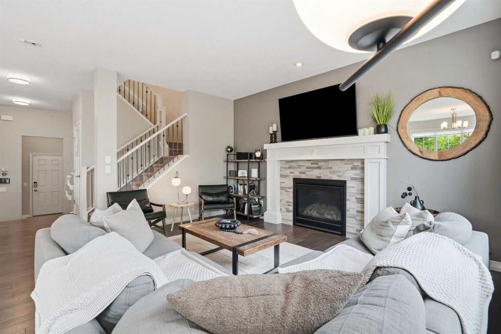 6 Mahogany Lane SE, Calgary — photo 4 of 40