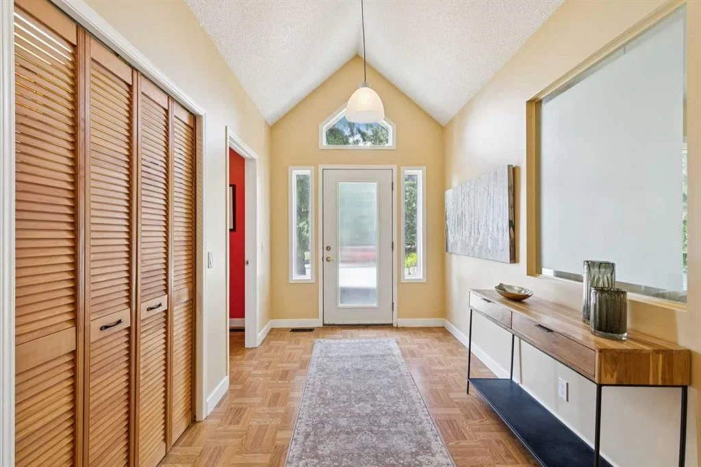 402 Brunswick Avenue SW, Calgary — photo 4 of 45
