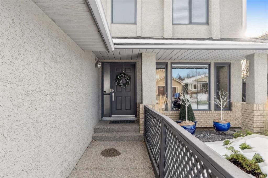 5945 Signal Ridge Heights SW, Calgary — photo 4 of 30