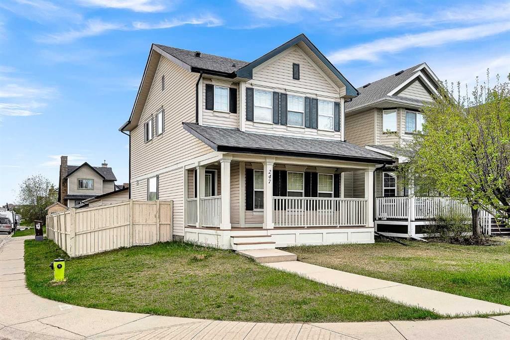 247 Evermeadow Avenue SW, Calgary — main listing photo