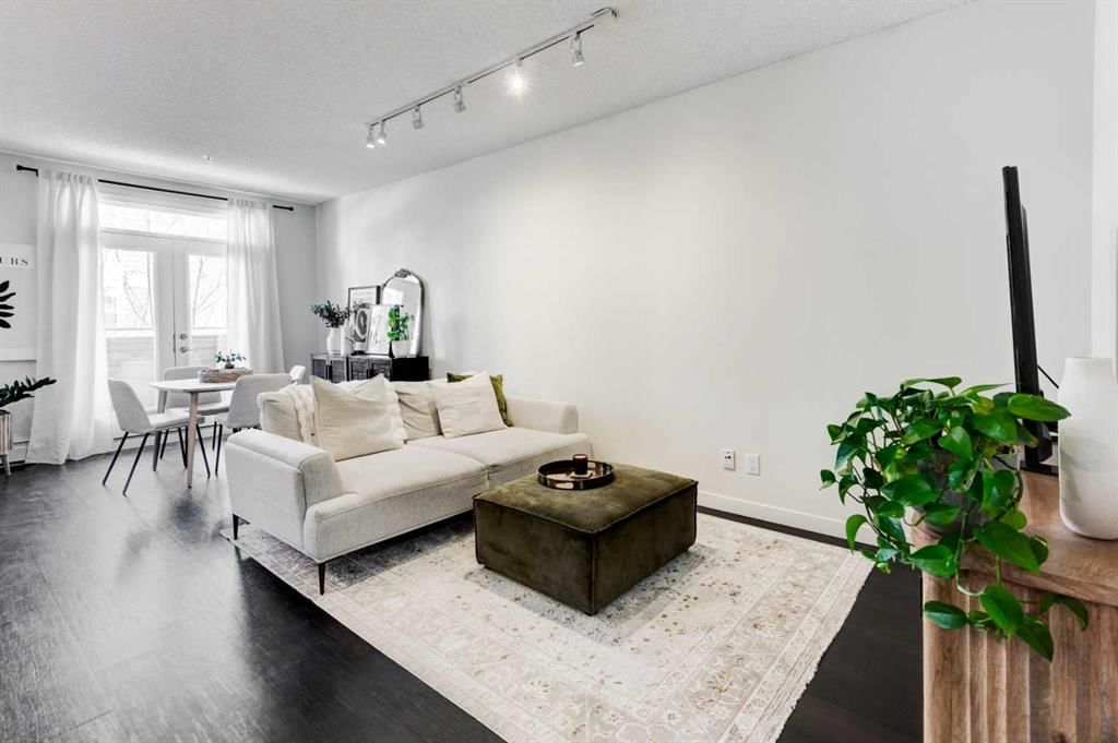 214, 7 Westpark Common SW, Calgary — photo 2 of 28