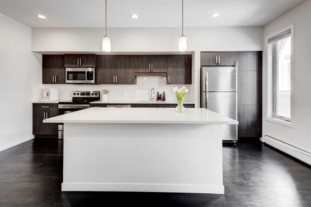 214, 7 Westpark Common SW, Calgary — photo 4 of 28