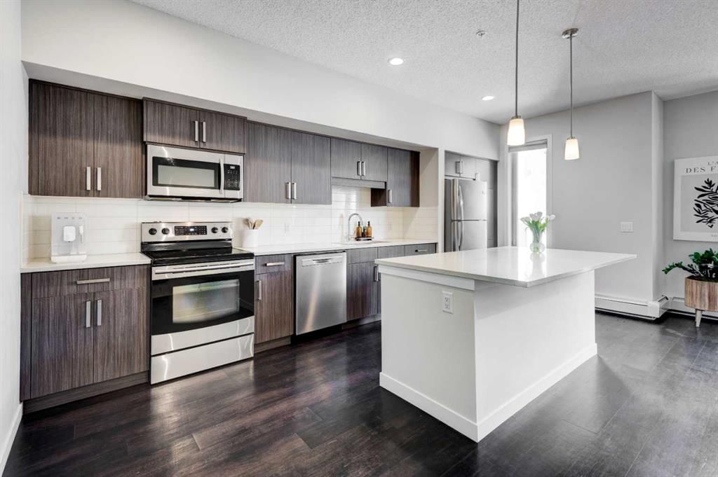 214, 7 Westpark Common SW, Calgary — photo 5 of 28