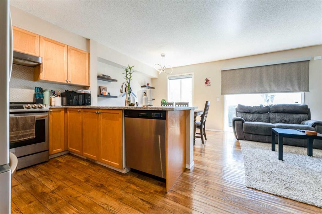 158 Citadel Meadow Gardens NW, Calgary — photo 3 of 36