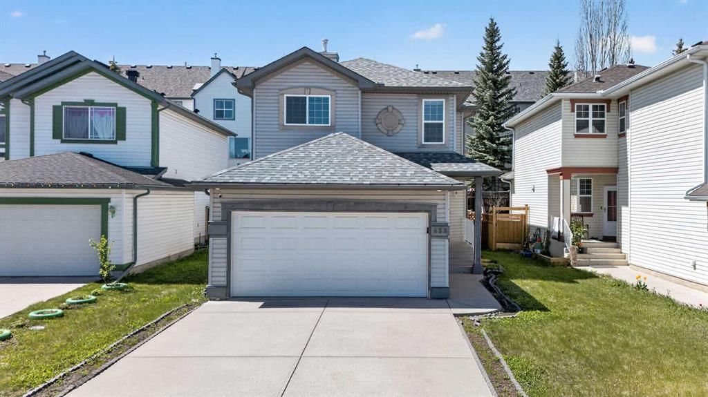 438 Bridlecreek Green SW, Calgary — main listing photo