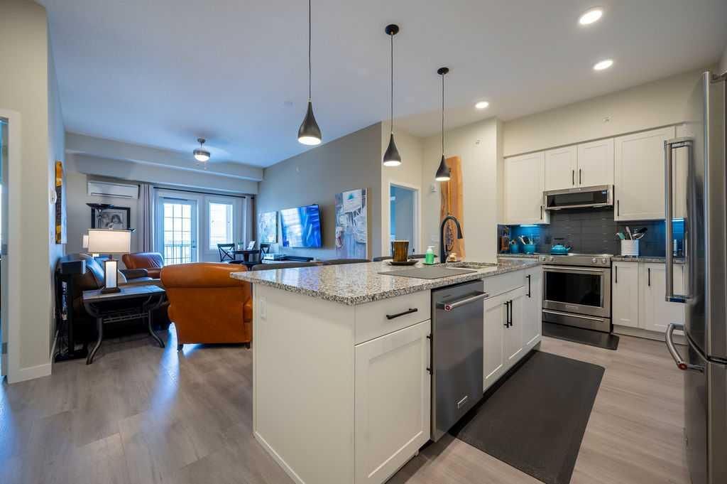 410, 20 Mahogany Mews SE, Calgary — photo 5 of 34