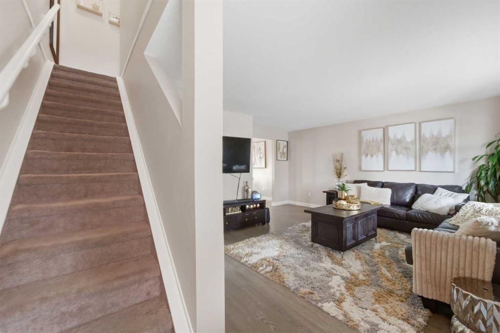 1311, 121 Copperpond Common SE, Calgary — photo 4 of 37