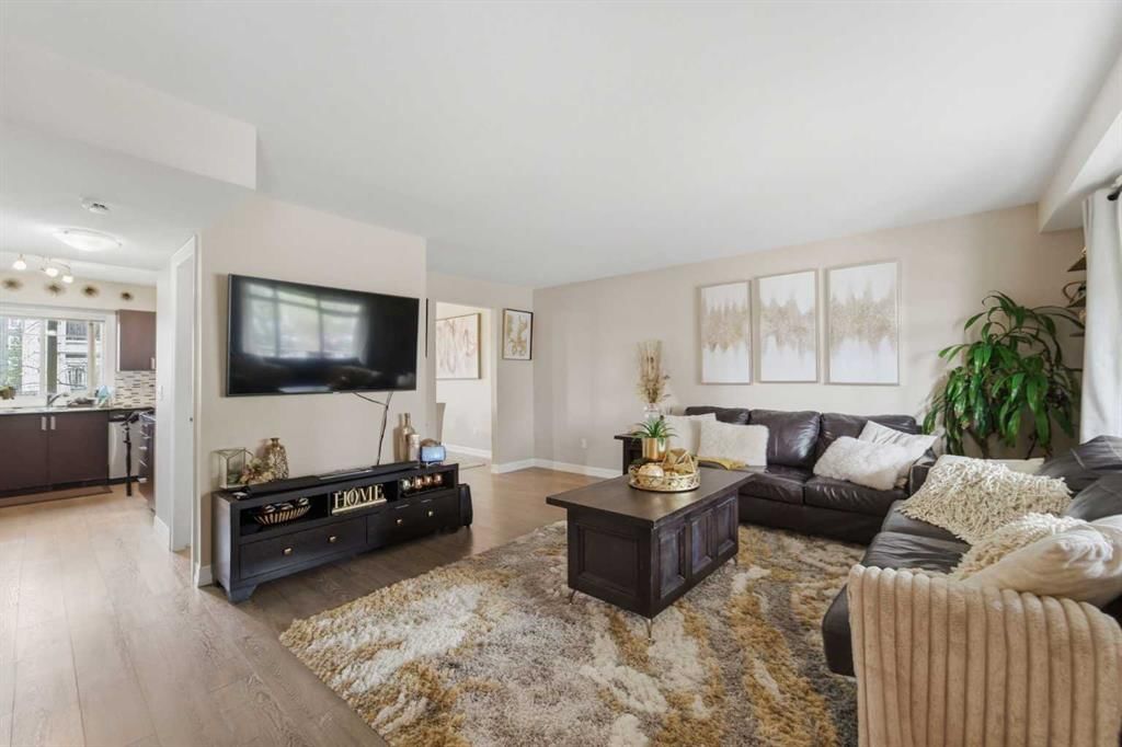 1311, 121 Copperpond Common SE, Calgary — photo 5 of 37