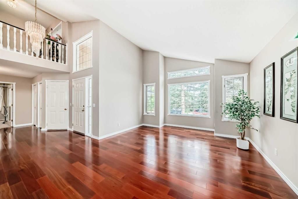 1405 Shawnee Road SW, Calgary — photo 2 of 50