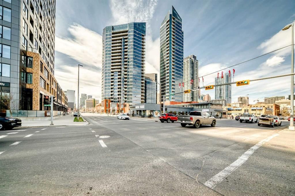 706, 220 12 Avenue SE, Calgary — main listing photo