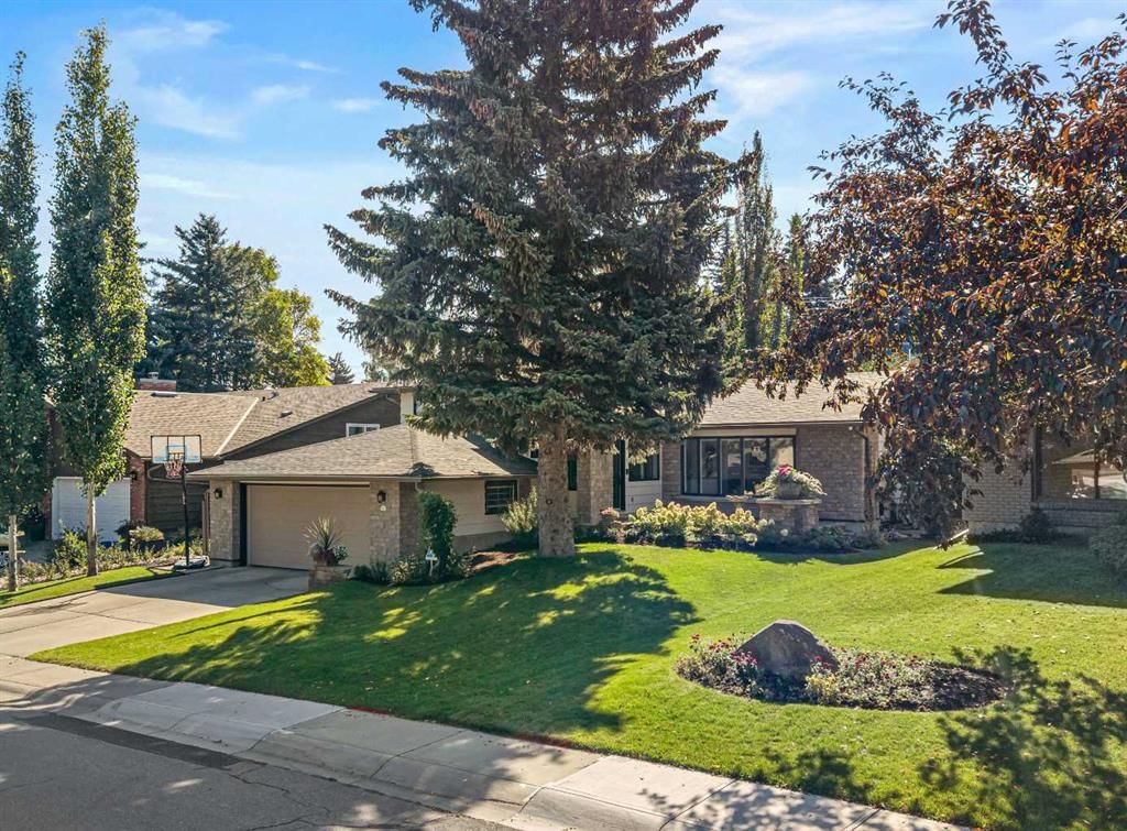 855 Oakside Circle SW, Calgary — main listing photo
