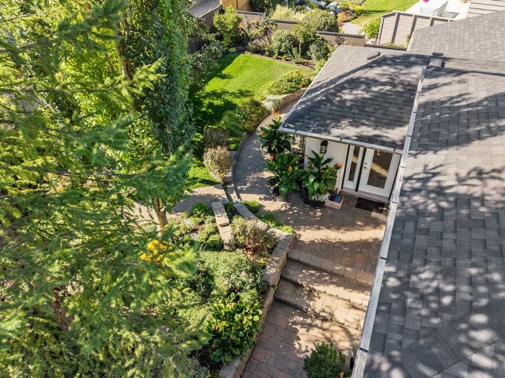 855 Oakside Circle SW, Calgary — photo 2 of 50