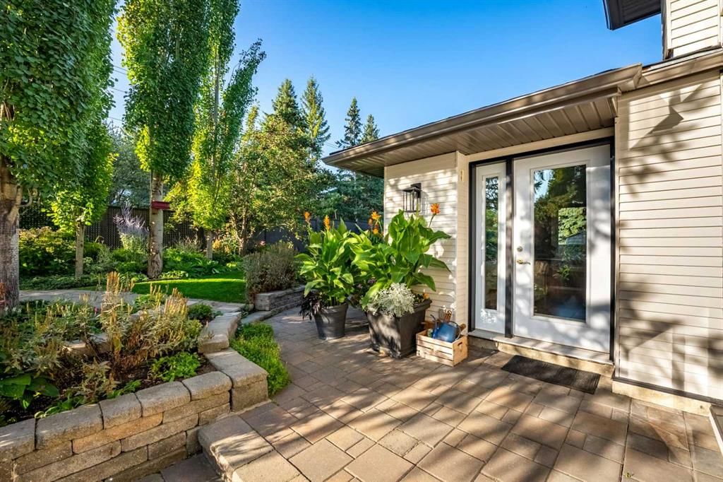 855 Oakside Circle SW, Calgary — photo 5 of 50
