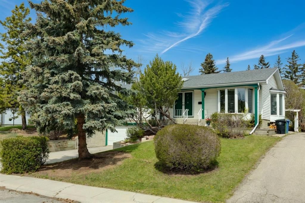 119 Dalhurst Way NW, Calgary — photo 2 of 38