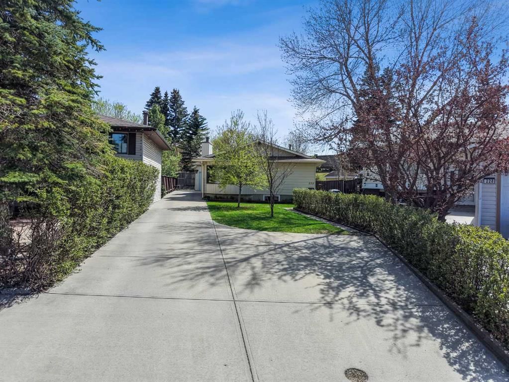 232 Ranchview Place NW, Calgary — photo 2 of 50