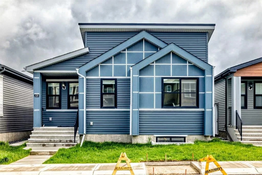 212 Lucas Place NW, Calgary — photo 2 of 50