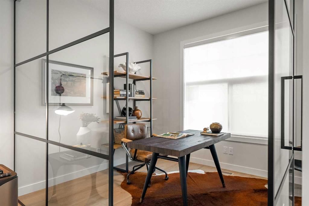 14410 15 Street NE, Calgary — photo 3 of 25