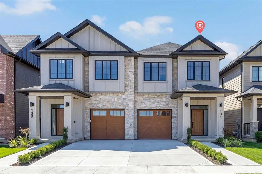 131 Greenwich Drive NW, Calgary — main listing photo