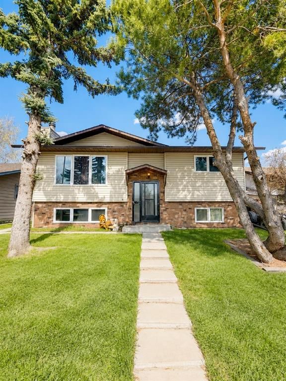 252 fallswater Road NE, Calgary — main listing photo