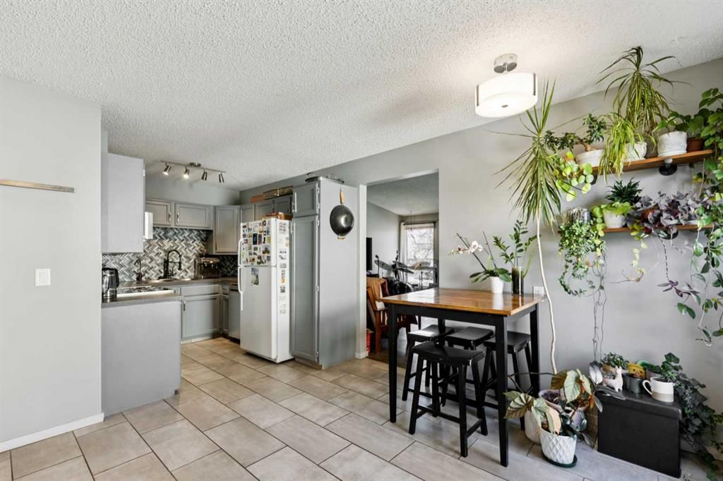 68 Templegreen Bay NE, Calgary — photo 4 of 32