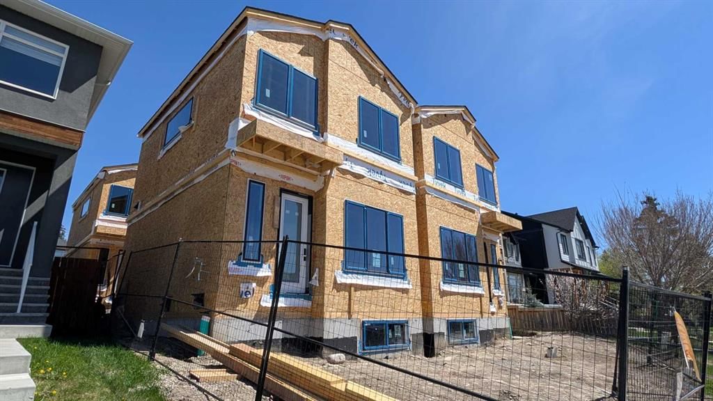 4832 20 Avenue NW, Calgary — photo 2 of 14