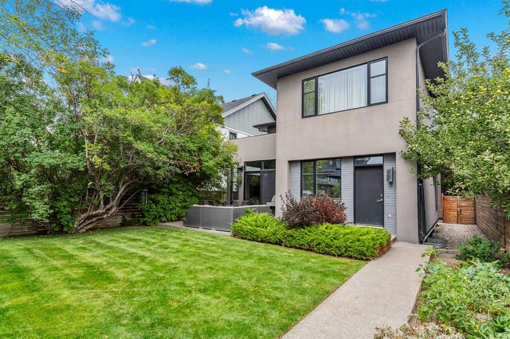 2119 6 Avenue NW, Calgary — photo 3 of 49