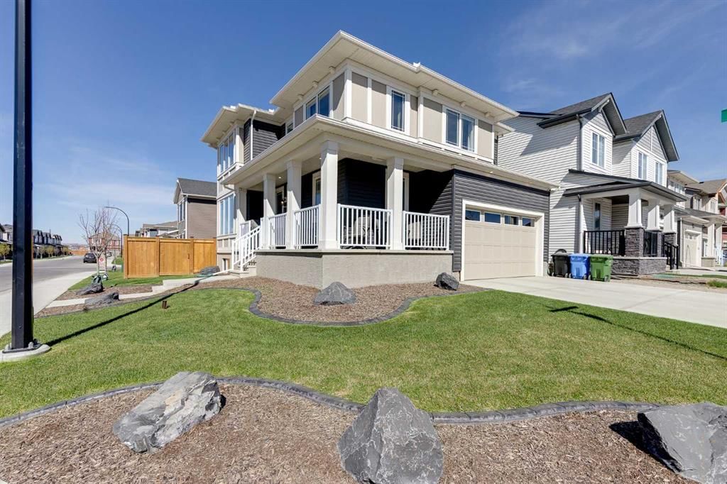 28 Carringwood Close NW, Calgary — main listing photo