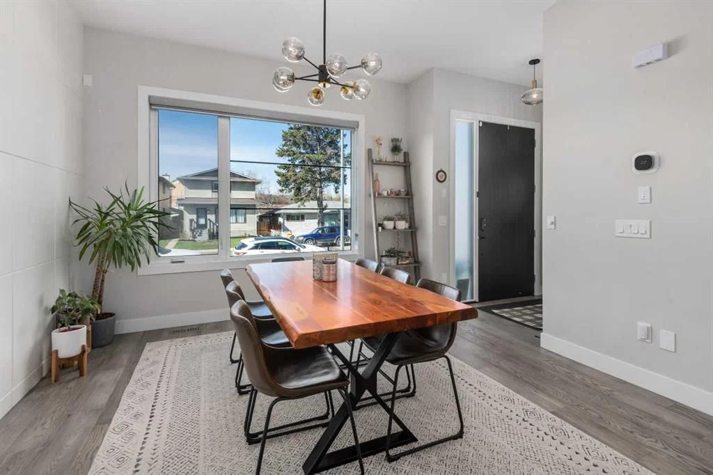 4348 72 Street NW, Calgary — photo 5 of 34