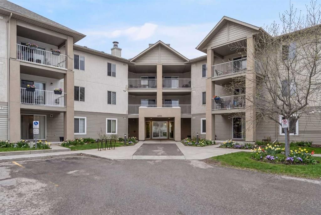 107, 4000 Citadel Meadow Point NW, Calgary — main listing photo