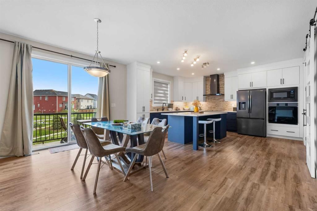 629 Southwinds Close SW, Airdrie — photo 2 of 45