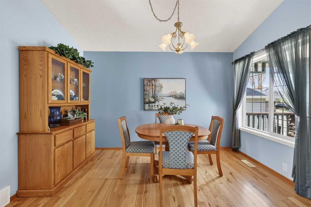 86 Chapalina Way SE, Calgary — photo 3 of 45