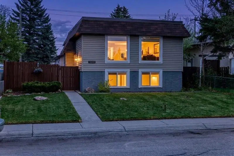 3240 Dovercliffe Road SE, Calgary — main listing photo