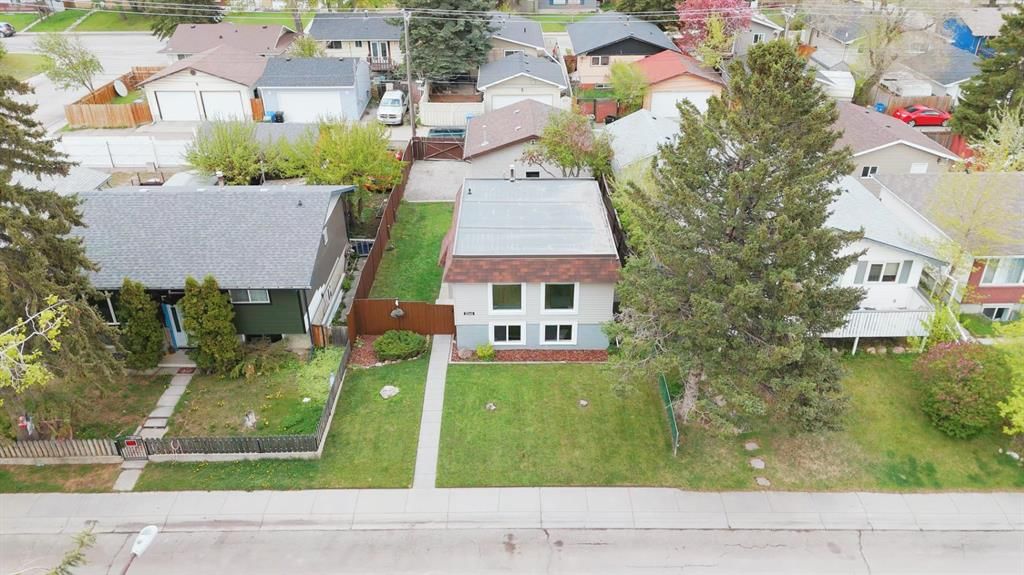 3240 Dovercliffe Road SE, Calgary — photo 4 of 46