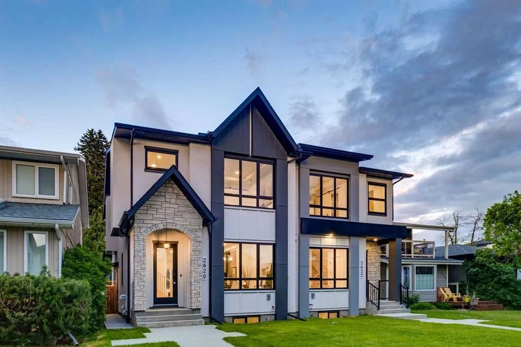 2620 30 Street SW, Calgary — main listing photo