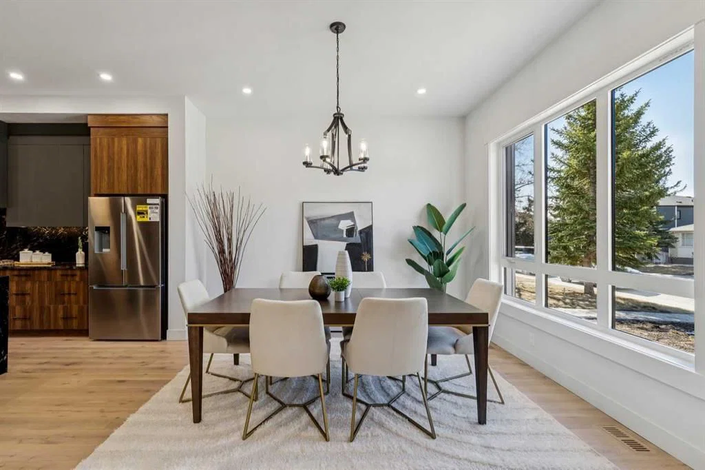 2620 30 Street SW, Calgary — photo 4 of 50