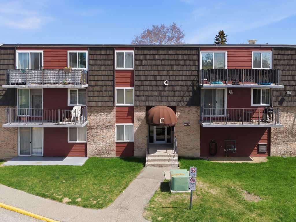 8C, 80 Galbraith Drive SW, Calgary — photo 2 of 27
