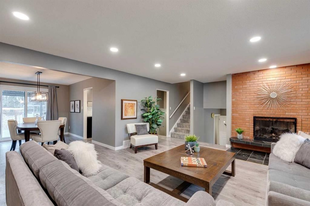 4023 Varmoor Road NW, Calgary — photo 3 of 43