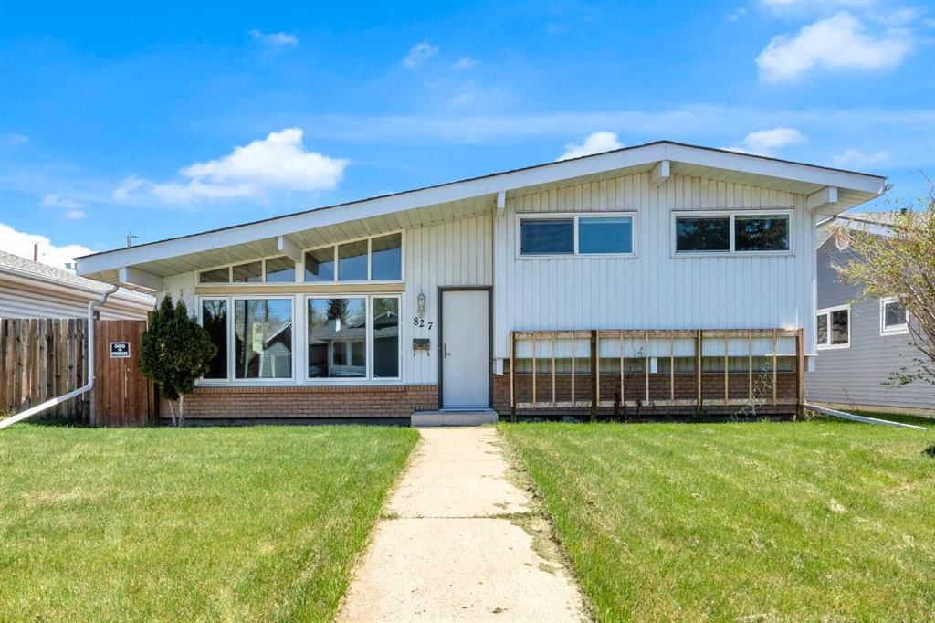 827 Maplewood Crescent SE, Calgary — main listing photo